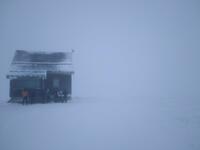 Les raquettistes sous le beau temps... Les raquettistes sous le beau temps...